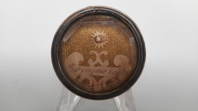 Reliquary - Relic Ex Ossibus St. Dymphna With Original Document en Brass / Glass / Wax Seal, Belgium  19 th century