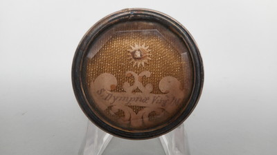 Reliquary - Relic Ex Ossibus St. Dymphna With Original Document en Brass / Glass / Wax Seal, Belgium  19 th century