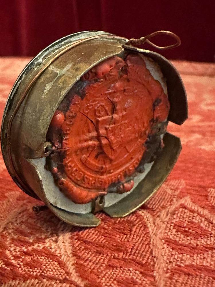 1  Reliquary - Relic Ex Ossibus St. Hadrianus