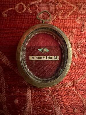 Reliquary - Relic  Ex Ossibus St. Laurentius. en Brass / Glass / Wax Seal, Belgium  19 th century