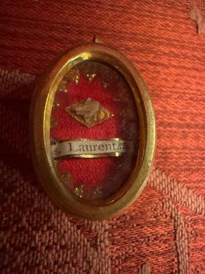 Reliquary - Relic  Ex Ossibus St. Laurentius.. en Brass / Glass / Wax Seal, Belgium  19 th century