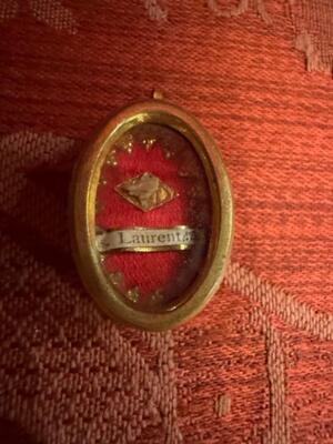 Reliquary - Relic  Ex Ossibus St. Laurentius.. en Brass / Glass / Wax Seal, Belgium  19 th century