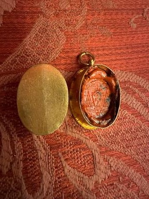 Reliquary - Relic  Ex Ossibus St. Laurentius.. en Brass / Glass / Wax Seal, Belgium  19 th century