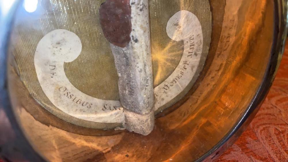 1  Reliquary - Relic Ex Ossibus St. Modestus