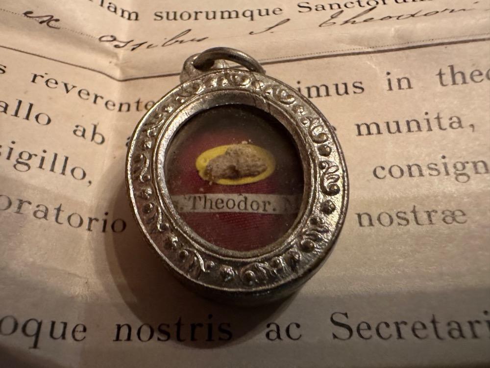 1  Reliquary - Relic Ex Ossibus St. Theodorus With Original Document