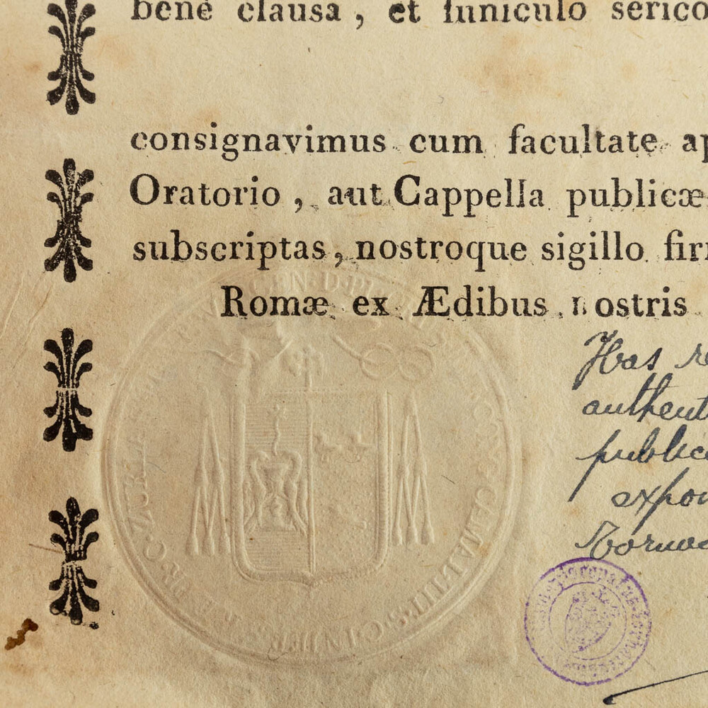 1  Reliquary - Relic Ex Sepulero B.M.V., Ex Pallio Josephi Sponsi, Ex Ossibus Ss Joachimi Et Anna Bmv Virgnis Partentum. With Original Docment