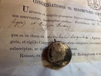 Reliquary - Relic Ex Veste St. Alphonsus With Original Document. en Brass / Glass / Wax Seal, Italy  19 th century ( Anno 1888 )