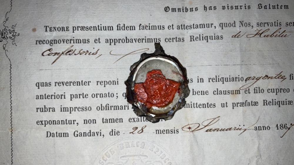 1  Reliquary - Relic St. Franciscus Ass. Ex Habitu With Original Document