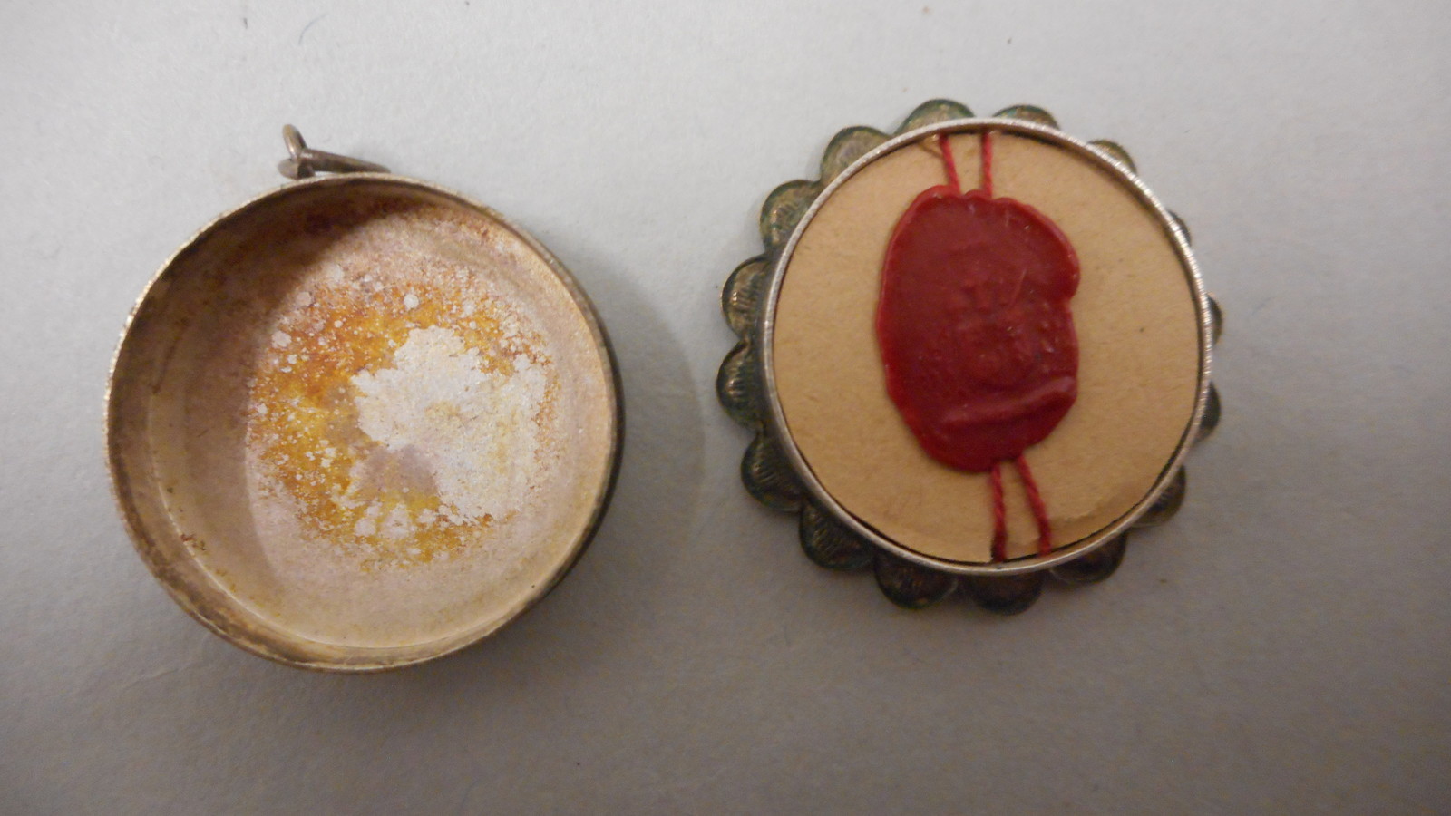 1  Reliquary - Relic St. Therese With Original Document