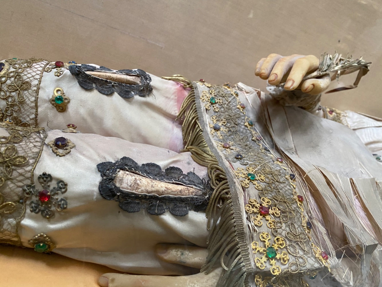 1  Reliquary - Relic Wax Body Corpus S. Modestini M. With Real Bones & Original Documents.