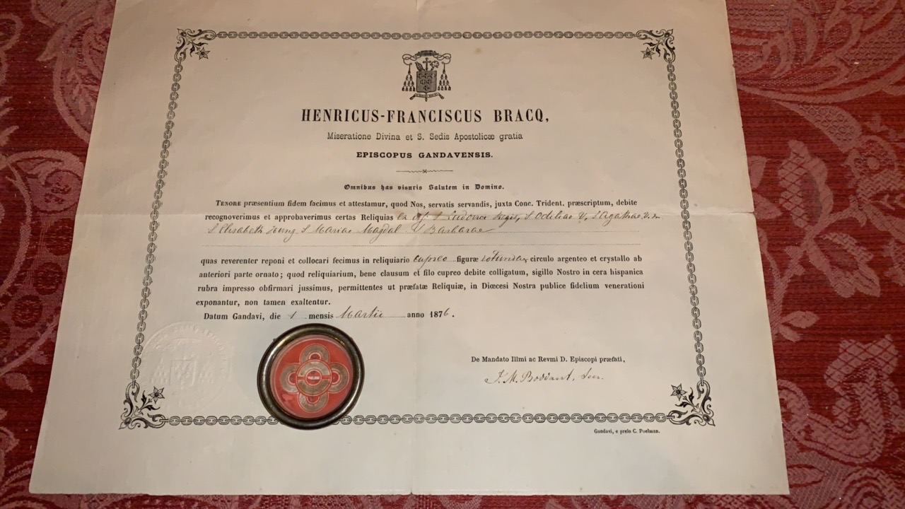 1  Reliquary - Relic With Original Document. Relics : Ex Ossibus. S. Ludovici Regis. S. Odiliae V. S. Agathae V.M. Elisabeth Hung. S. Maria Magdal. S. Barbara.
