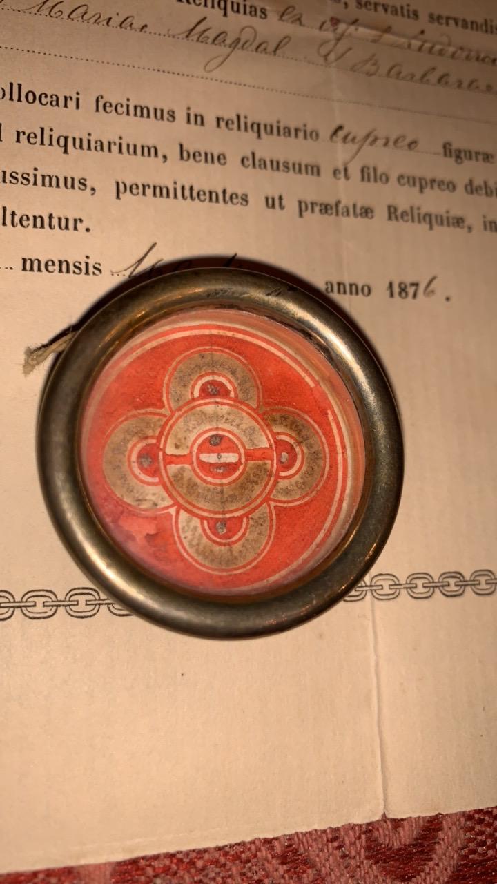 1  Reliquary - Relic With Original Document. Relics : Ex Ossibus. S. Ludovici Regis. S. Odiliae V. S. Agathae V.M. Elisabeth Hung. S. Maria Magdal. S. Barbara.