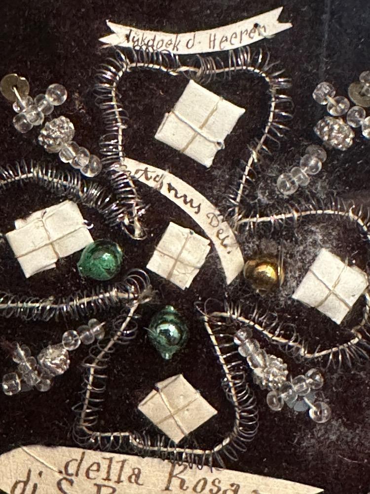 1  Reliquary - Relics : Della Rosa Di S. Benedicte Abt. St. Johanna & More. Agnus Dei - Relic