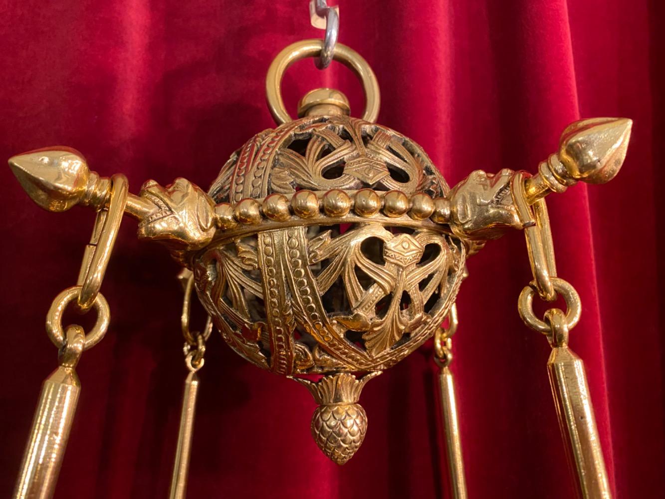 1 Renaisance - Style Exceptional Sanctuary Lamp