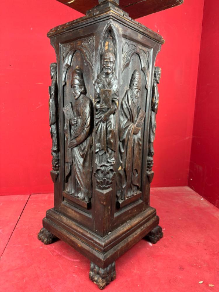 1 Renaissance Double - Sided Lectern