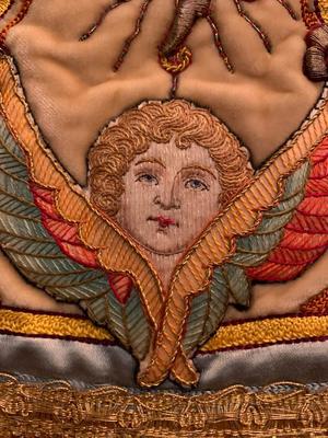 Robe For Child Jesus  en Embroidery - Brocade, Belgium 19th century ( anno 1850 )