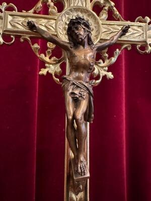 Altar - Cross style Rococo - Style en Brass / Bronze / Polished and Varnished, France 19 th century ( Anno 1865 )