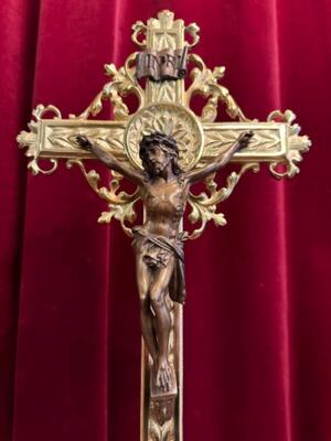 Altar - Cross style Rococo - Style en Brass / Bronze / Polished and Varnished, France 19 th century ( Anno 1865 )