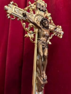 Altar - Cross style Rococo - Style en Brass / Bronze / Polished and Varnished, France 19 th century ( Anno 1865 )