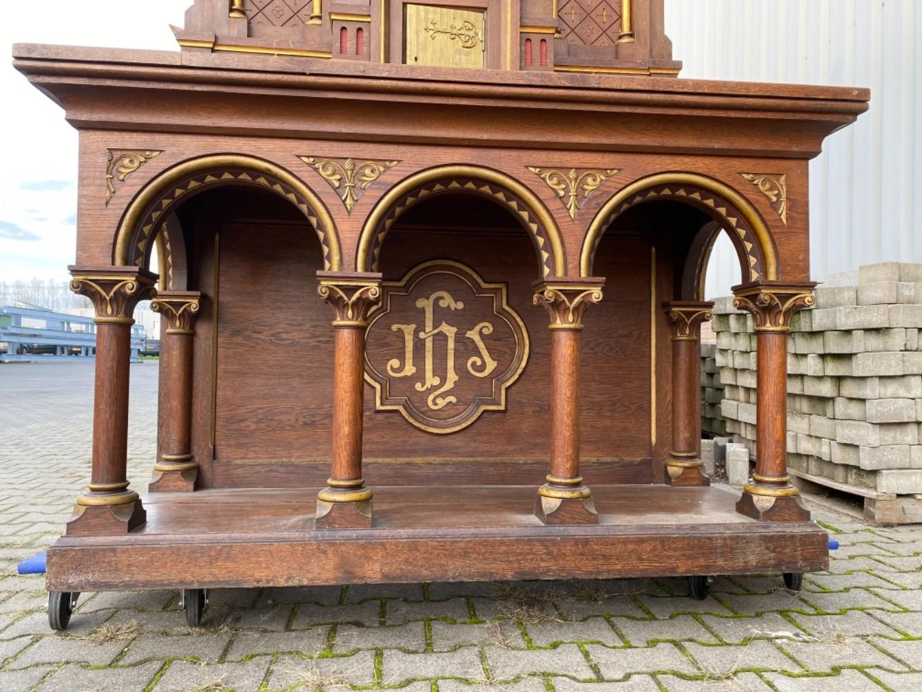 1 Romanesque Altar