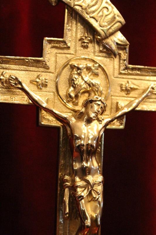 1 Romanesque Altar - Cross
