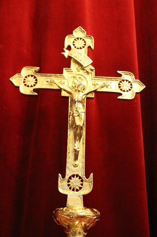 1 Romanesque Altar - Cross