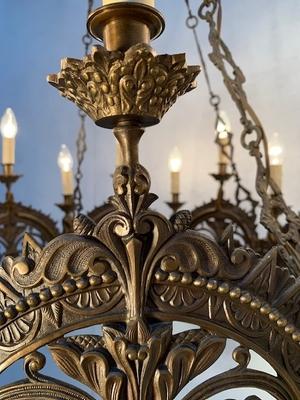 Chandelier style Romanesque en Bronze, France 19th century