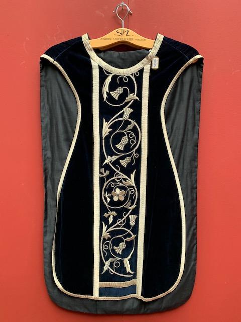 1 Romanesque Chasuble