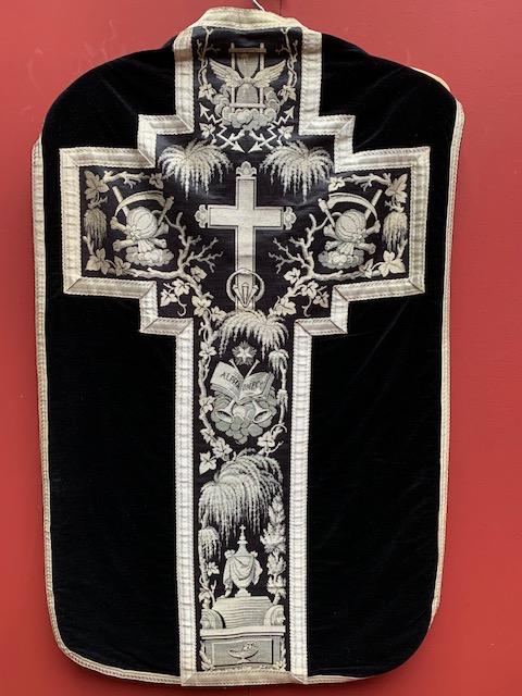 1 Romanesque Chasuble