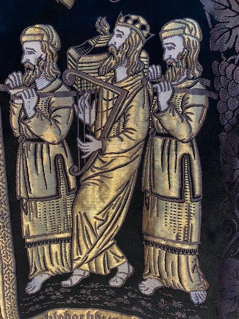 1 Romanesque Chasuble By : Maison J.A. Henry.