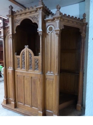 Confessional  style Romanesque en Oak wood, Belgium 19th century ( anno 1890 )