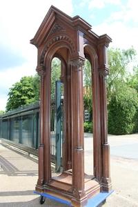 Exposition - Chapel style Romanesque en Oak wood, Belgium 19th century