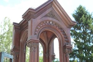 Exposition - Chapel style Romanesque en Oak wood, Belgium 19th century