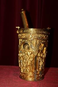 Holy Water Bucket Measures Without Handle style Romanesque en Bronze / Gilt, France 19th century