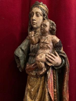 St. Mary Statue style Romanesque en wood polychrome, Southern France 17 th century