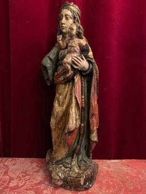 St. Mary Statue style Romanesque en wood polychrome, Southern France 17 th century