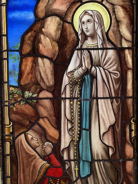 1 Romanesque Stained Glass Window : Mary S Appaerance To Bernadette In Lourdes. Signed: Grosse Bruges.