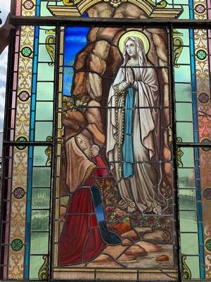 1 Romanesque Stained Glass Window : Mary S Appaerance To Bernadette In Lourdes. Signed: Grosse Bruges.