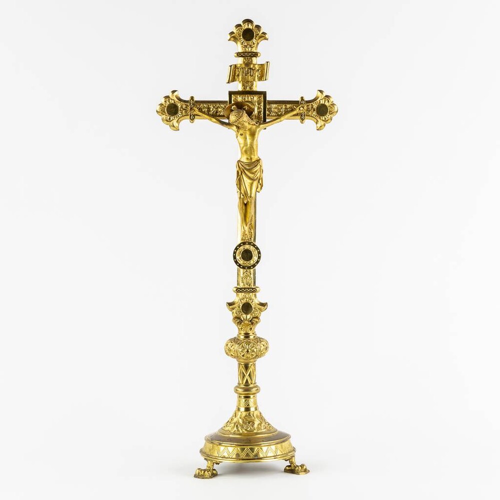 1 Romanesque - Style Altar - Cross