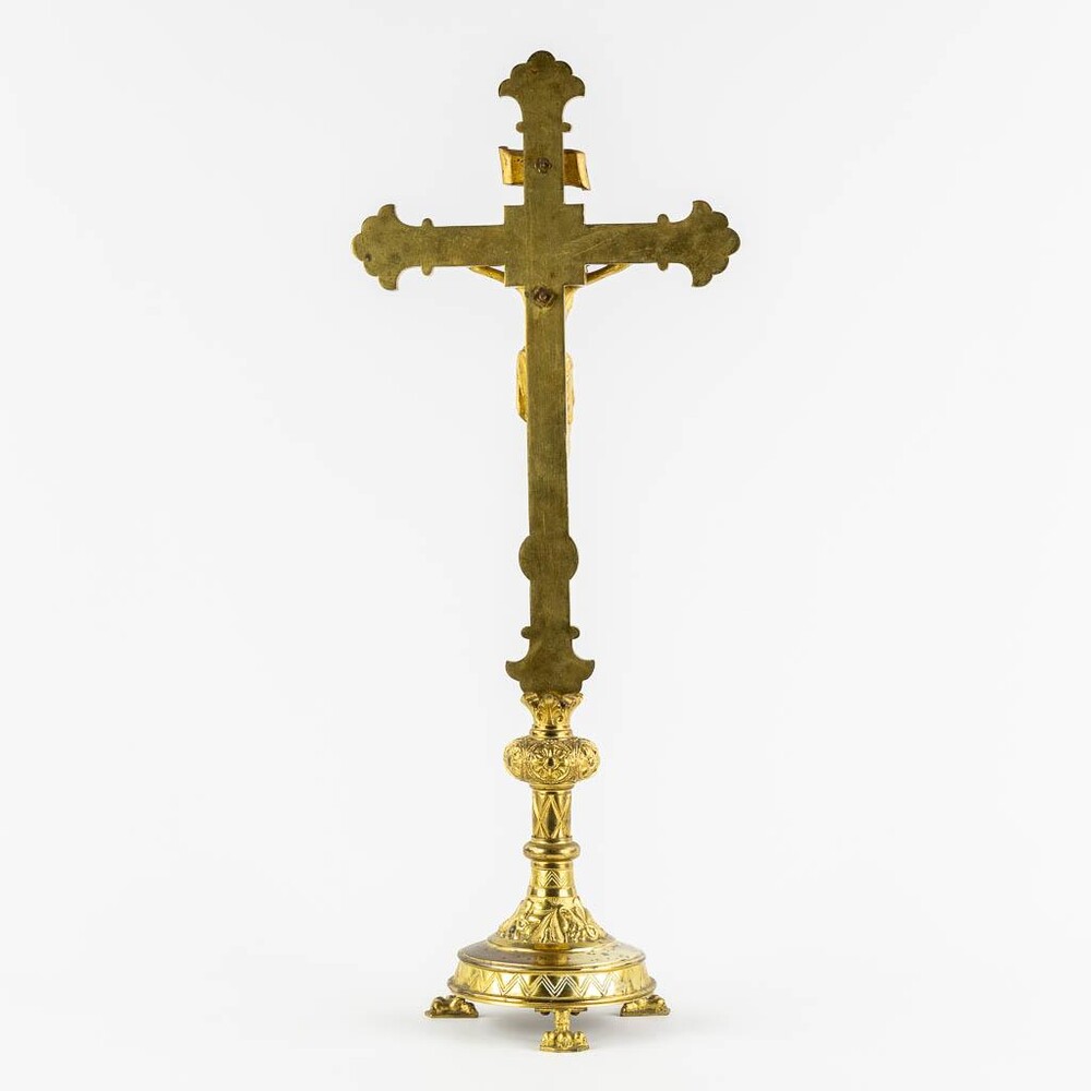 1 Romanesque - Style Altar - Cross