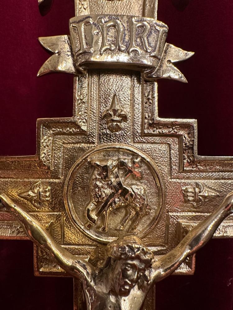 1 Romanesque - Style Altar - Cross