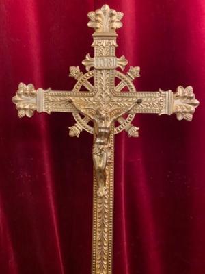 Altar - Cross style Romanesque - Style en Bronze / Gilt Polished and Varnished, France 19 th century ( Anno 1880 )