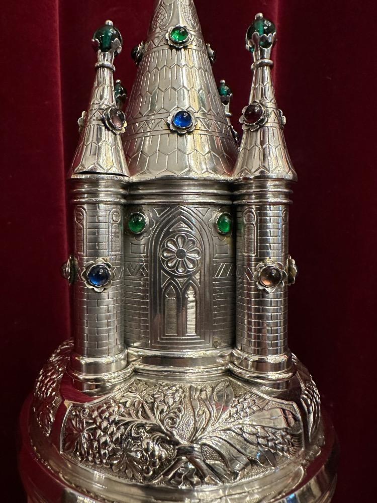 1 Romanesque - Style Ciborium 1.25 Kgs !