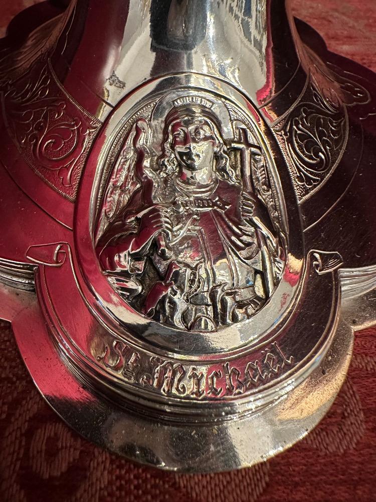 1 Romanesque - Style Ciborium 1.25 Kgs !