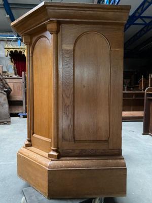 Pulpit style Romanesque - Style en Oak wood, Netherlands  20 th century