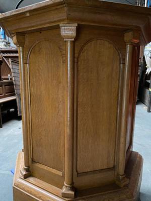 Pulpit style Romanesque - Style en Oak wood, Netherlands  20 th century