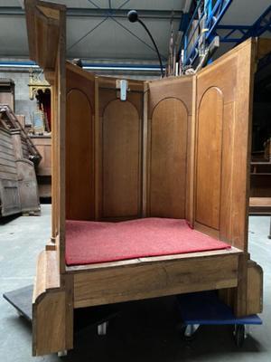 Pulpit style Romanesque - Style en Oak wood, Netherlands  20 th century