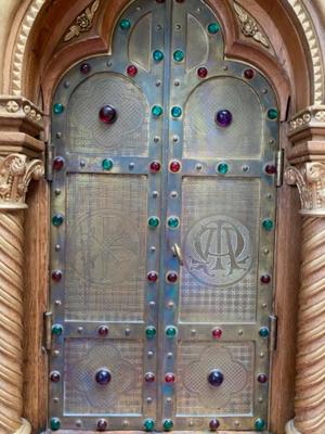 Tabernacle style Romanesque - Style en Oak wood / Brass / Bronze / Stones, Belgium 19 th century