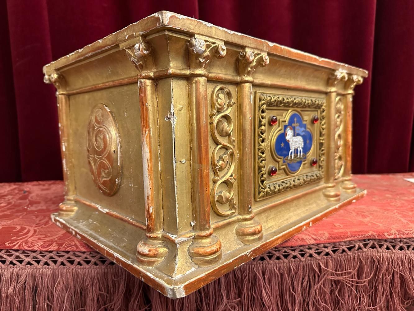1 Romanesque - Style Tabor