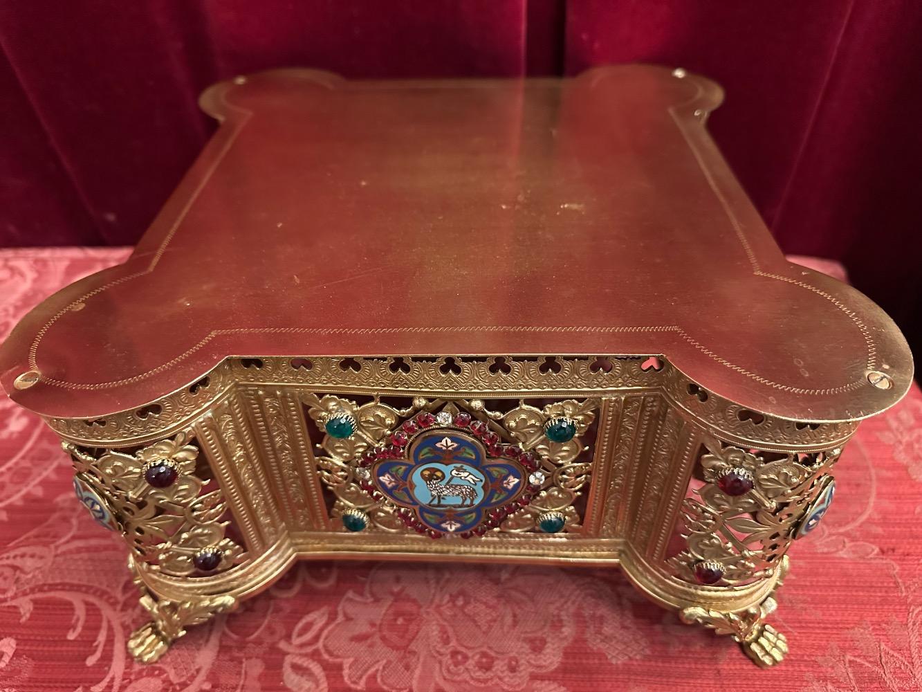 1 Romanesque - Style Tabor